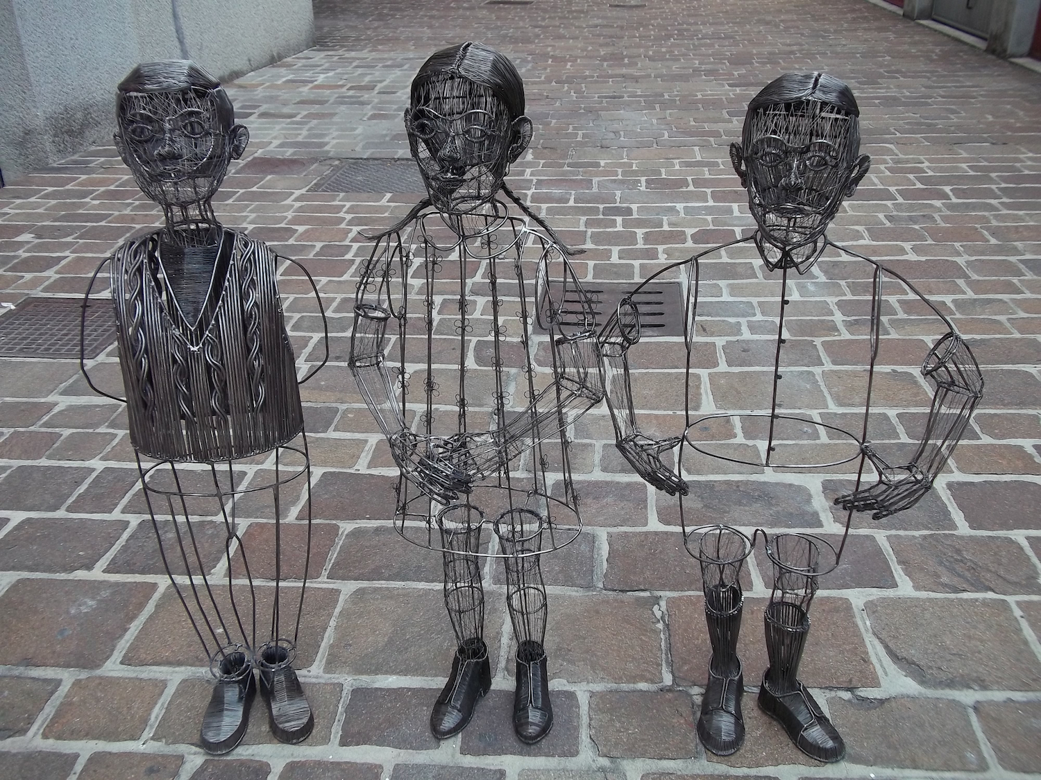 These Life-Sized Iron Sculptures Are Completely Incomplete - Creators